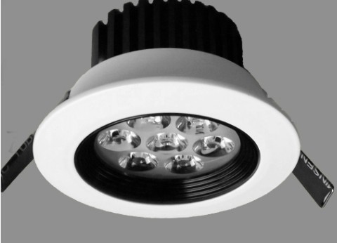 Led泛光燈抓住發(fā)展契機(jī)使其實(shí)現(xiàn)跨越式增長(zhǎng)！